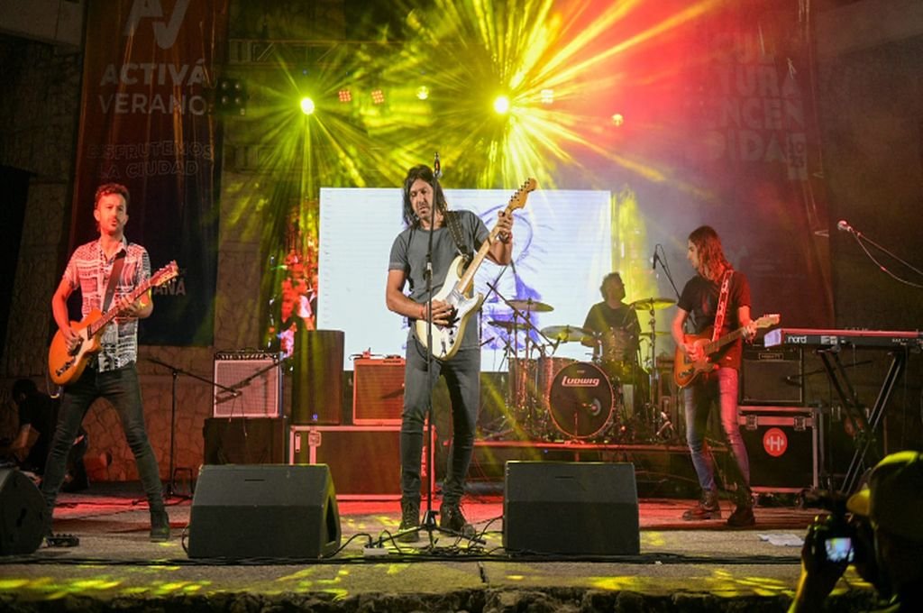 La Mancha de Rolando cerró la tercera noche de Música en el anfiteatro.
