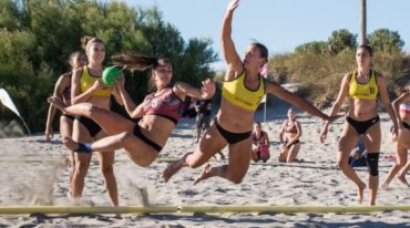 Paraná tendrá un fin de semana cargado de handball sobre la arena.