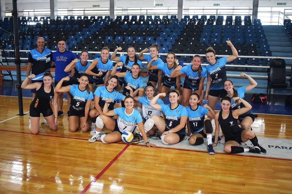 Las chicas de Echagüe vuelven a las competencias nacionales luego de esforzarse dentro y fuera de la cancha. Su expresión testimonia sus sensaciones. Luis Gómez