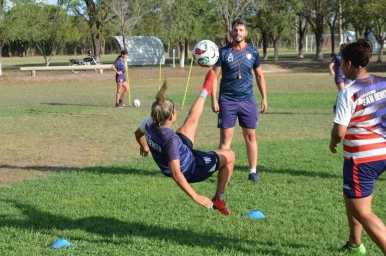 San Benito tratará de alcanzar una nueva final de la Copa de Oro femenina. El Santo fue subcampeón en 2022. FOTO: Prensa Club Social y Deportivo San Benito