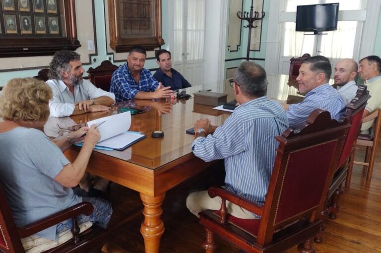 Meiners remarcó que 'esta es una característica de nuestro gobierno: avanzar en soluciones estructurales