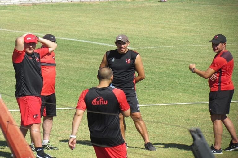 Gabriel Graciani se suma a las órdenes de Walter Otta.  Gabriel Obelar