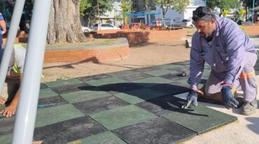 La ciudad cuenta con una división barrial compuesta por 40 barrios