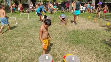 El programa Aguas Educa tiene como objetivo generar conciencia respecto al agua como elemento esencial para la vida en nuestro planeta y la necesidad de realizar un uso responsable