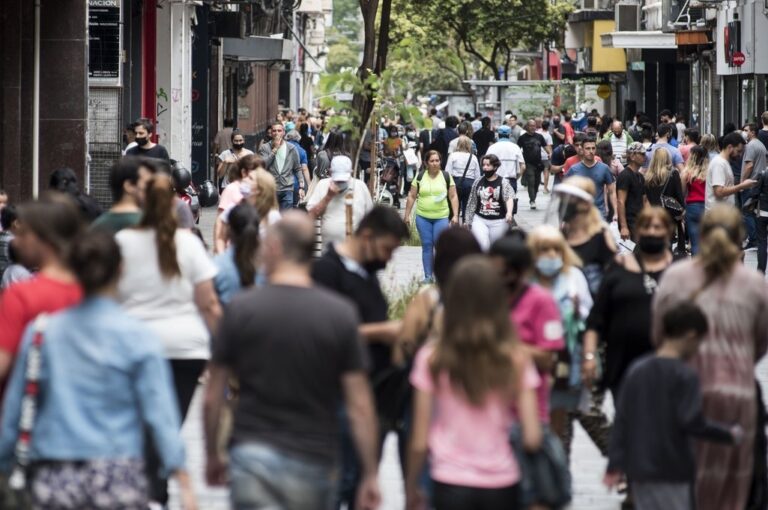 La inseguridad continúa en Rosario y las áreas comerciantes están entre las zonas más afectadas. Archivo/Marcelo Manera
