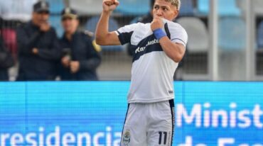 El concordiense Eric Ramírez selló la victoria de Gimnasia de la Plata y gritó su primer gol en el torneo.