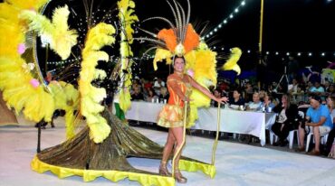 Todo el color del carnaval en el oeste santafesino. Gentileza: Mario Peretti