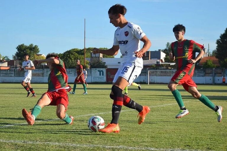 El selectivo juvenil de Patronato no tuvo inconvenientes para superar con comodidad a Atlético Basavilbaso. En Basso buscarán asegurarse la clasificación a los octavos de final.
