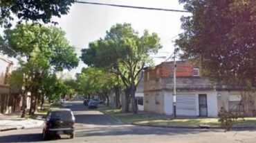El crimen ocurrió alrededor de las 20 en la esquina de Montevideo y Garzón. Google Street View