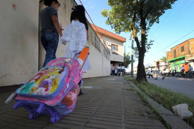 En Santa Fe hace más de una década que las clases no comienzan en la fecha de inicio del ciclo lectivo que establece el Ministerio de Educación. Archivo
