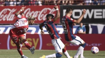 No hace pie. Unión volvió a perder y prolongó su racha adversa. Matías Nápoli