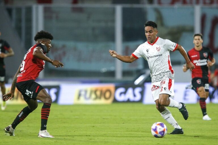 Semana para el olvido en Newell's: eliminación de Copa Argentina y caída en Córdoba. NA