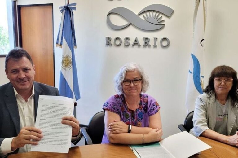 'Estamos muy felices porque hemos firmado un convenio con esta institución importantísima del desarrollo tecnológico y científico de nuestro país'