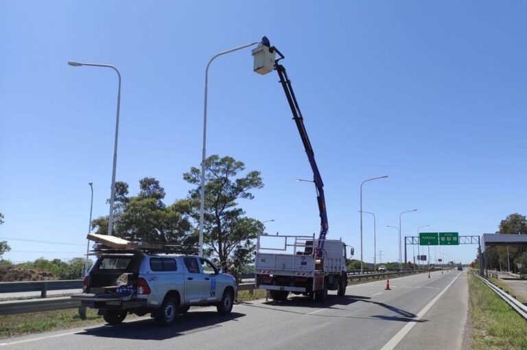 En la continuidad del plan para este año Vialidad Nacional tramita la compra de otras 2.200 luminarias LED. Gentileza
