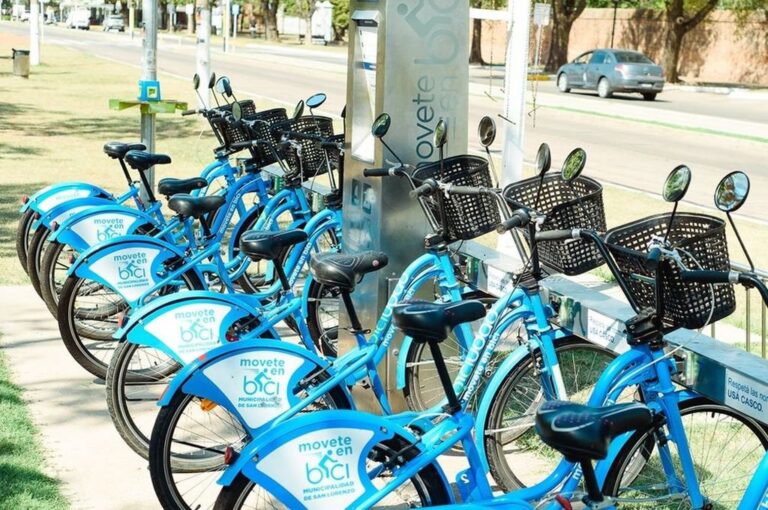 Cada anclaje cuenta con un código QR que el usuario deberá escanear con la app cuando retire el rodado