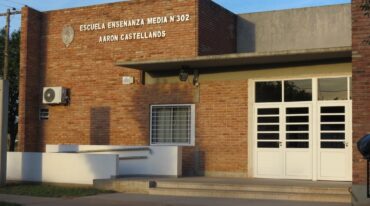 El actual edificio de la escuela clucellense. gentileza