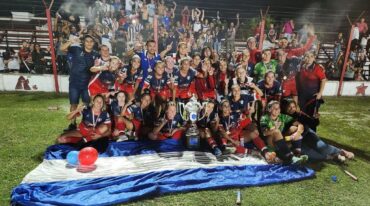 San Benito se sumó a Almagro de Concepción del Uruguay y Defensores de la Constitución de Concordia como los equipos que ganaron la Copa Entre Ríos femenina. Prensa Liga Paranaense de Fútbol