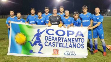 Peñarol de Rafaela en su debut en la copa. Gentileza.