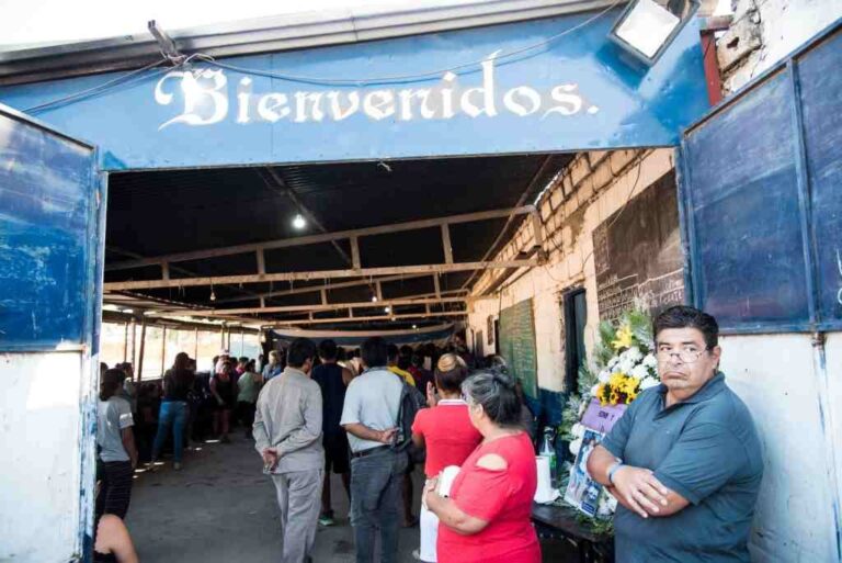 El velatorio del nene de 11 años alcanzado por las balas el fin de semana pasado. Marcelo Manera.