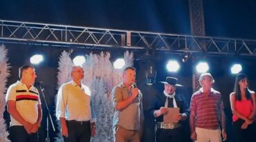 "De nuestra parte desde el Senado provincial y del gobierno de Omar Perotti nos comprometemos a seguir apoyándola. Eustolia ubicada en el sur del Departamento Castellanos viene desarrollando importantes obras que le dan un gran cambio a la Colonia'