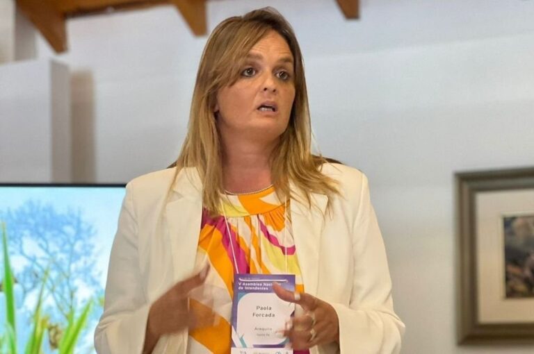 La mandataria fue intimidada por una mujer embarazada que quiso usurpar una vivienda.