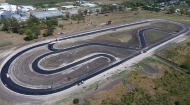 Impactante vista del flamante kartódromo de La Paz