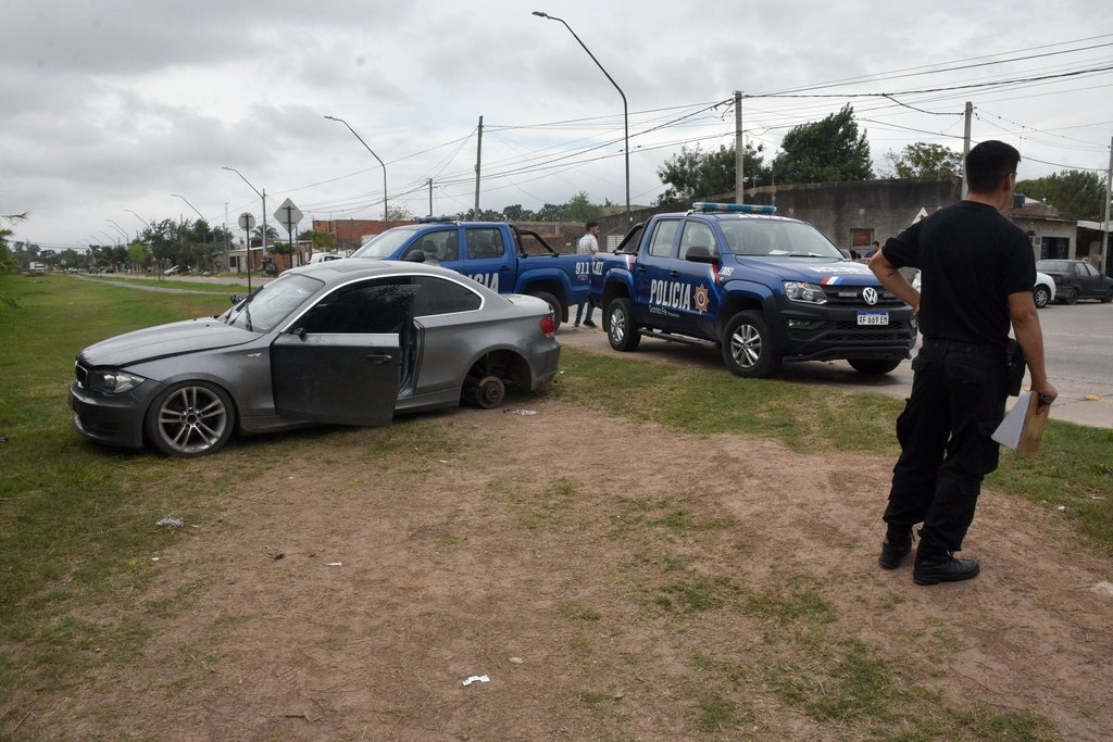 La policía trabajó en el lugar. Flavio Raina