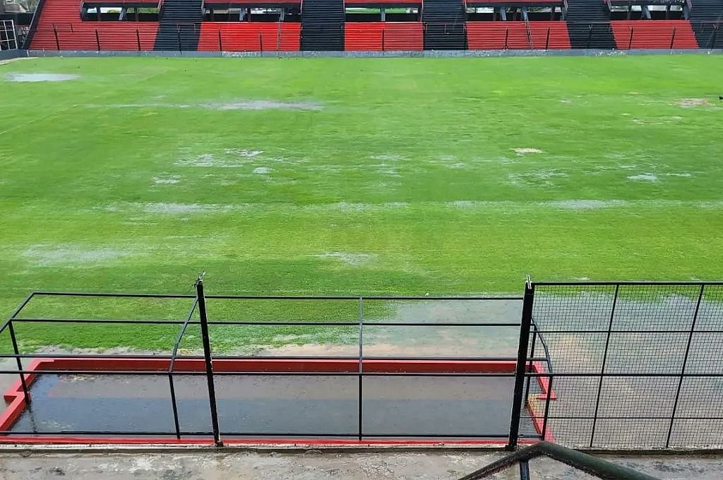 El Grella hoy. El agua no se va. Mucha lluvia o mal nivelada. La duda.
