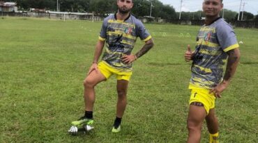 Gabriel Schwindt con la indumentaria de Concordia SC
