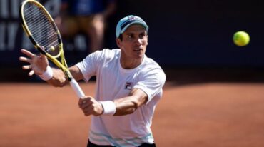 Facundo Bagnis sólo pudo conseguir dos games en el partido ante el número 1 del mundo. Archivo.