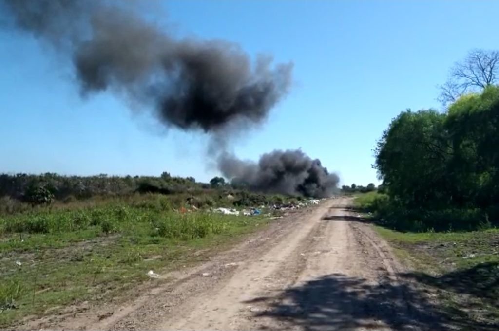 Los vecinos piden la clausura del basural ubicado en la zona del barrio Los Zorzales.