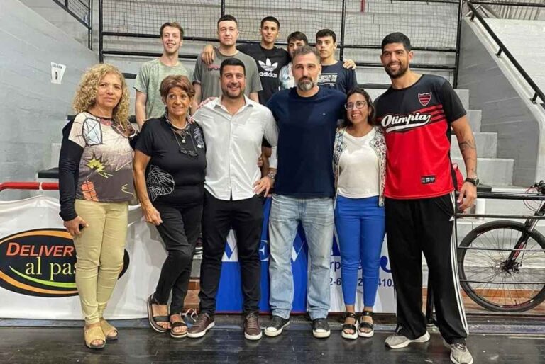 Junto al deporte. Cleri en su paso por el Club Olimpia de Venado Tuerto. Gentileza.