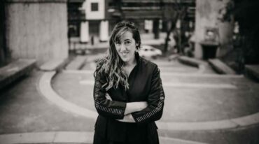 "El arte me conecta con un compartir con el público"