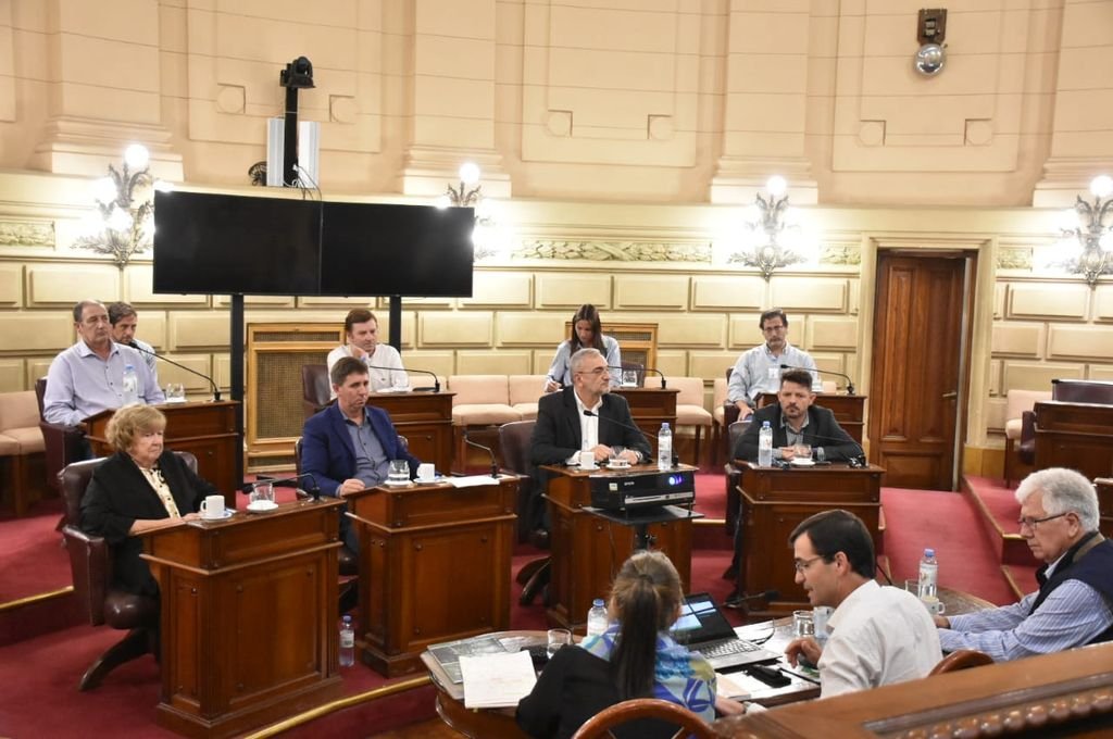 'Buscamos tender puentes entre lo público y lo privado