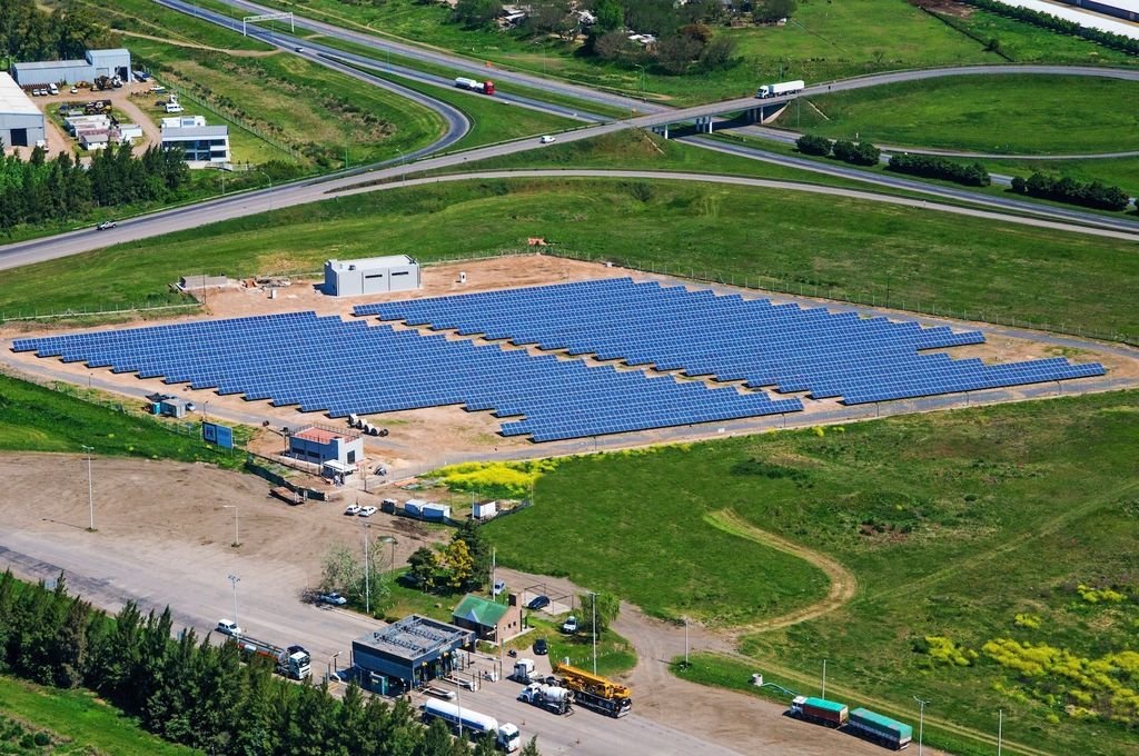Los paneles se montarán en una de las empresas que integran el Parque Industrial San Lorenzo