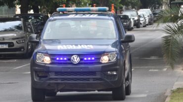Mientras el atacante se daba a la fuga en la moto en la cual había llegado