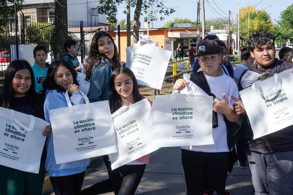 'Esto repercute positivamente en todas las personas como usuarias del espacio público. Es una acción de educación ambiental integral in situ