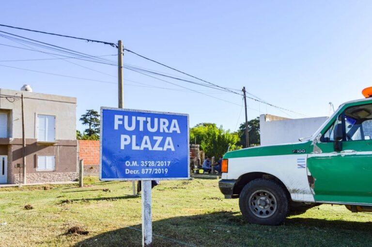 En Perú y Vélez Sarsfield ya se instalaron los postes para el cerramiento