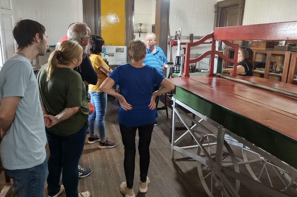 Un grupo proveniente de la ciudad de Buenos Aires recorrió las instalaciones del Museo y disfrutó la propuesta del Establecimiento El Vasquito que forma parte de las opciones del grupo de Turismo Rural