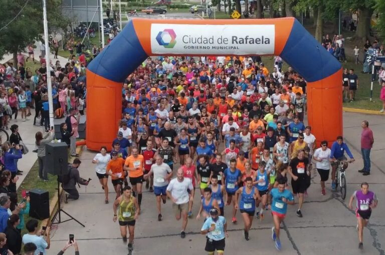 "Habrá obsequios para todos los que se sumen a la Maratón kids e importantes premios para las demás distancias. Está toda la familia invitada a disfrutar del aire libre y el deporte"