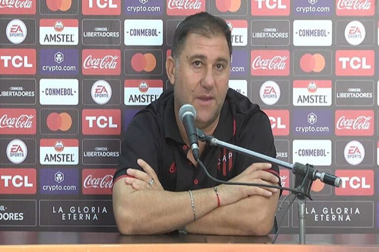 Walter Otta no ocultó la emoción en la Conferencia de Prensa.