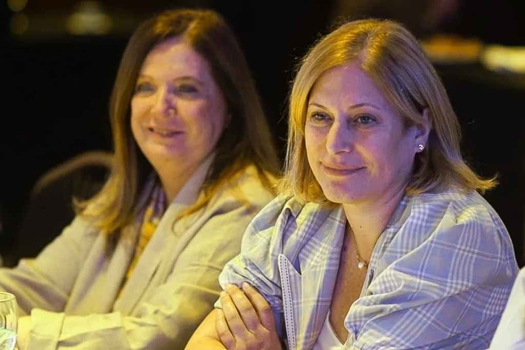 Gisela Scaglia (derecha) sería la persona elegida por el ex ministro de Seguridad. Facebook.
