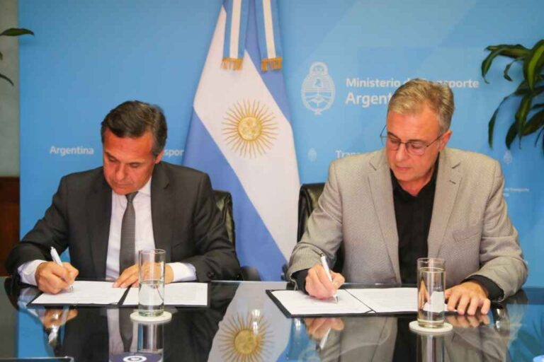 El ministro Giuliano recibió a Luis Castellano. Gentileza.