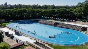 Los restantes tres escenarios deportivos serán el Hipódromo (se utilizarán las canchas de hockey y rugby y la pista de volteo)