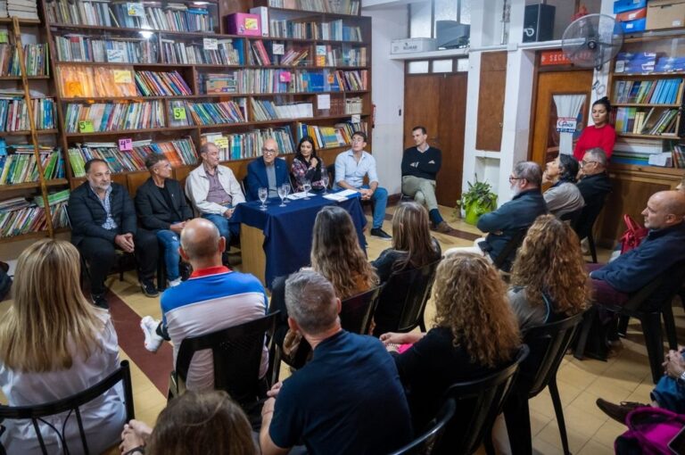 Fue en un acto que se desarrolló en la escuela Primaria 127 'Dr. Manuel Alberti' de Granadero Baigorria Gentileza