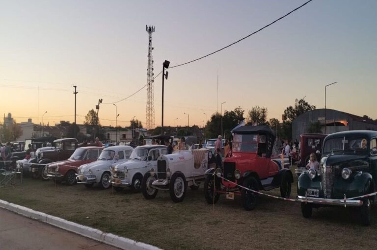 Concordia se convirtió durante un fin de semana en la ciudad de los autos antiguos.
