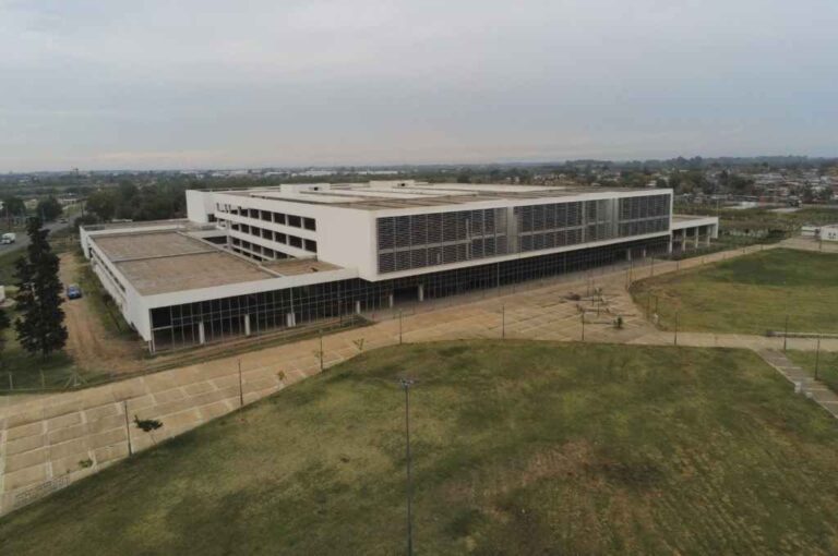 La obra de la red cloacal del Hospital Regional Sur cuenta con un presupuesto oficial de $ 1.113.704.030