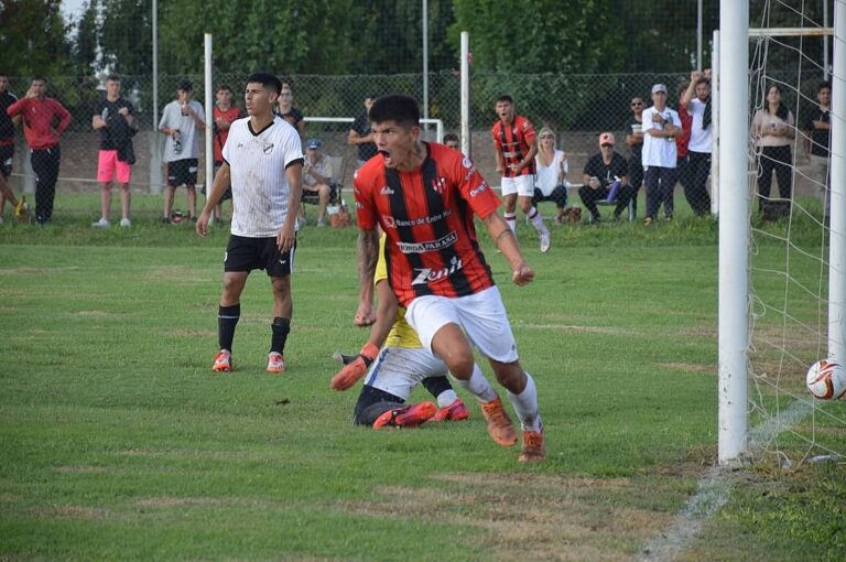 Gabriel Díaz podría saltar de la cuarta división a la Primera Nacional.  Prensa Patronato