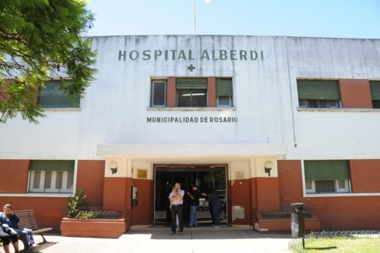El hombre falleció en el hospital Alberdi. Archivo.