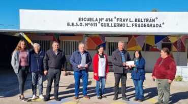 Las autoridades recorrieron la Escuela Primaria N° 414 "Fray L. Beltrán" y la secundaria E.E.S.O. N° 611 Guillermo L. Frafegrada" donde fueron recibidos por las directoras de la Lucía Chaves y la directora Cintia Cejas Gentileza